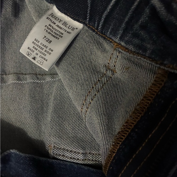 Judy Blue High Rise Denim Jogger Jeans - Picture 7 of 9